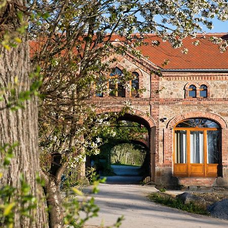 GroßharthauHistorisches Rittergut Hexenburgbeidresden Nahe Sachsische Schweiz, Dresden - Mit Badeteich公寓 外观 照片